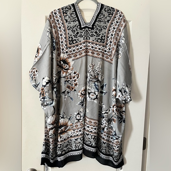 NWT Vince Camuto Ruana Wrap, Rayon Women’s OS - Picture 12 of 16